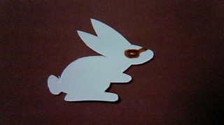 切り絵ウサギ